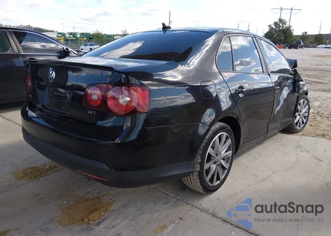 2010 Volkswagen Jetta Wolfsburg Edition from USA, damaged, VIN 3VWRJ7AJ0AM077788